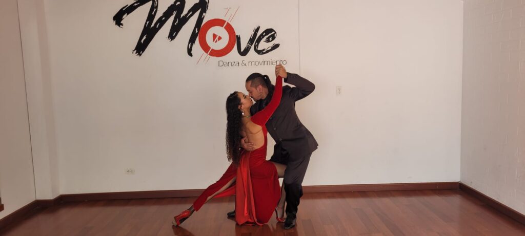 Bailarines de tango Medellín