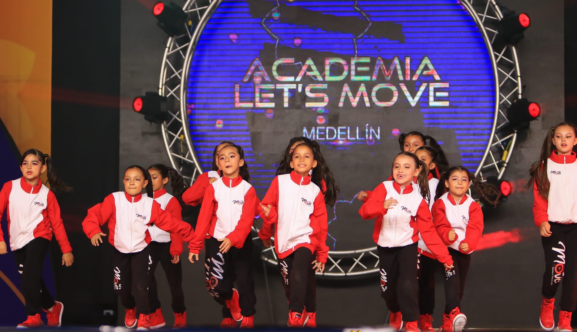 Formación competitiva en danza Medellín