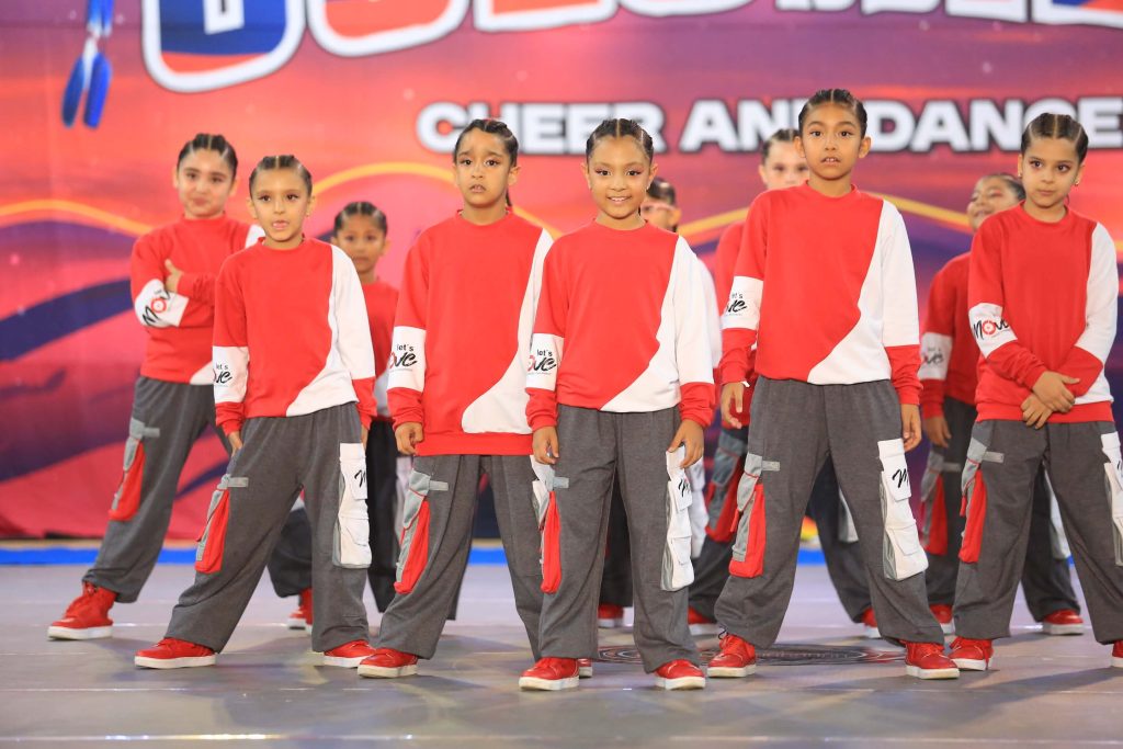 ACADEMIA DE BAILE NIÑAS MEDELLIN