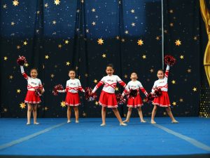 Dance pom poms Medellín