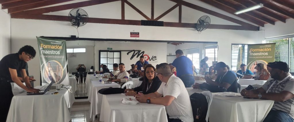 Alquiler salón para capacitaciones Medellín